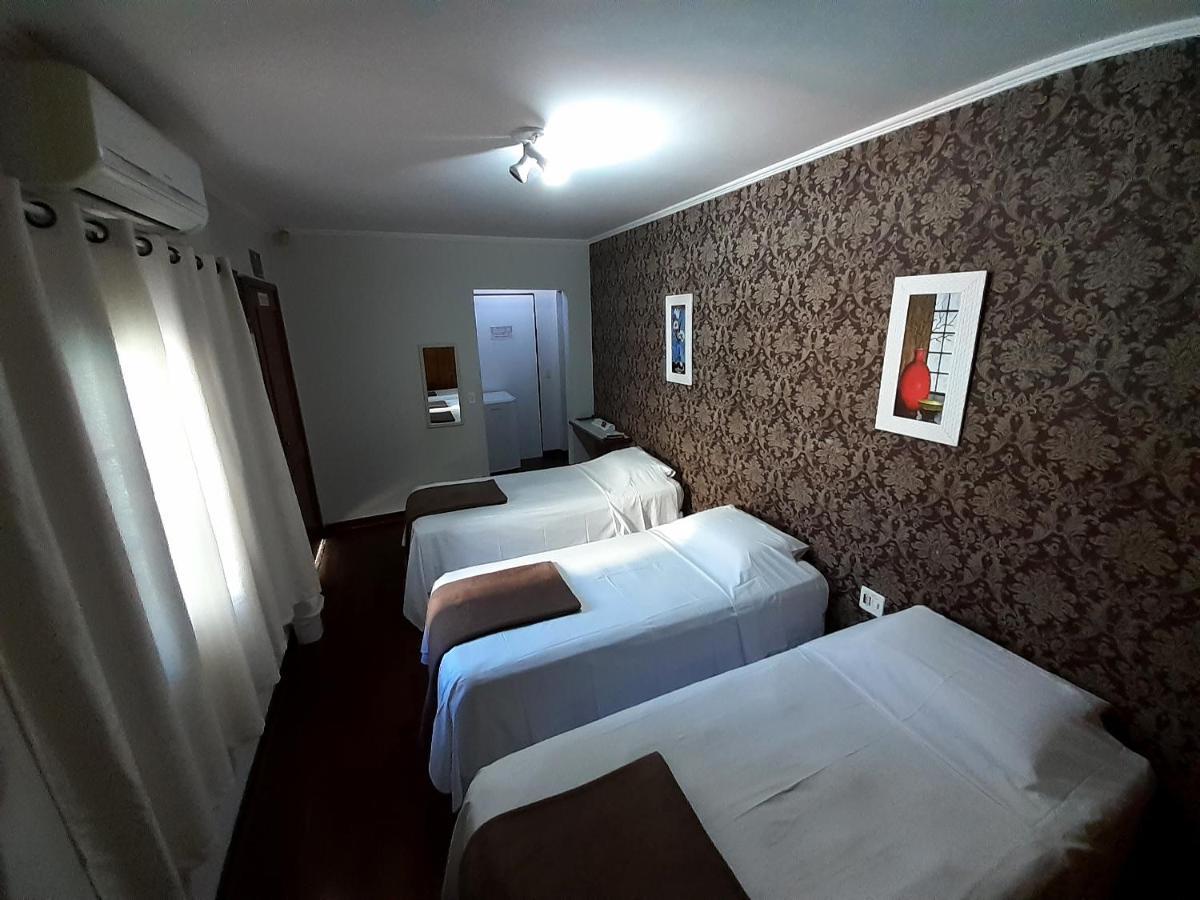 לימריה Hotel Cristal Inn מראה חיצוני תמונה
